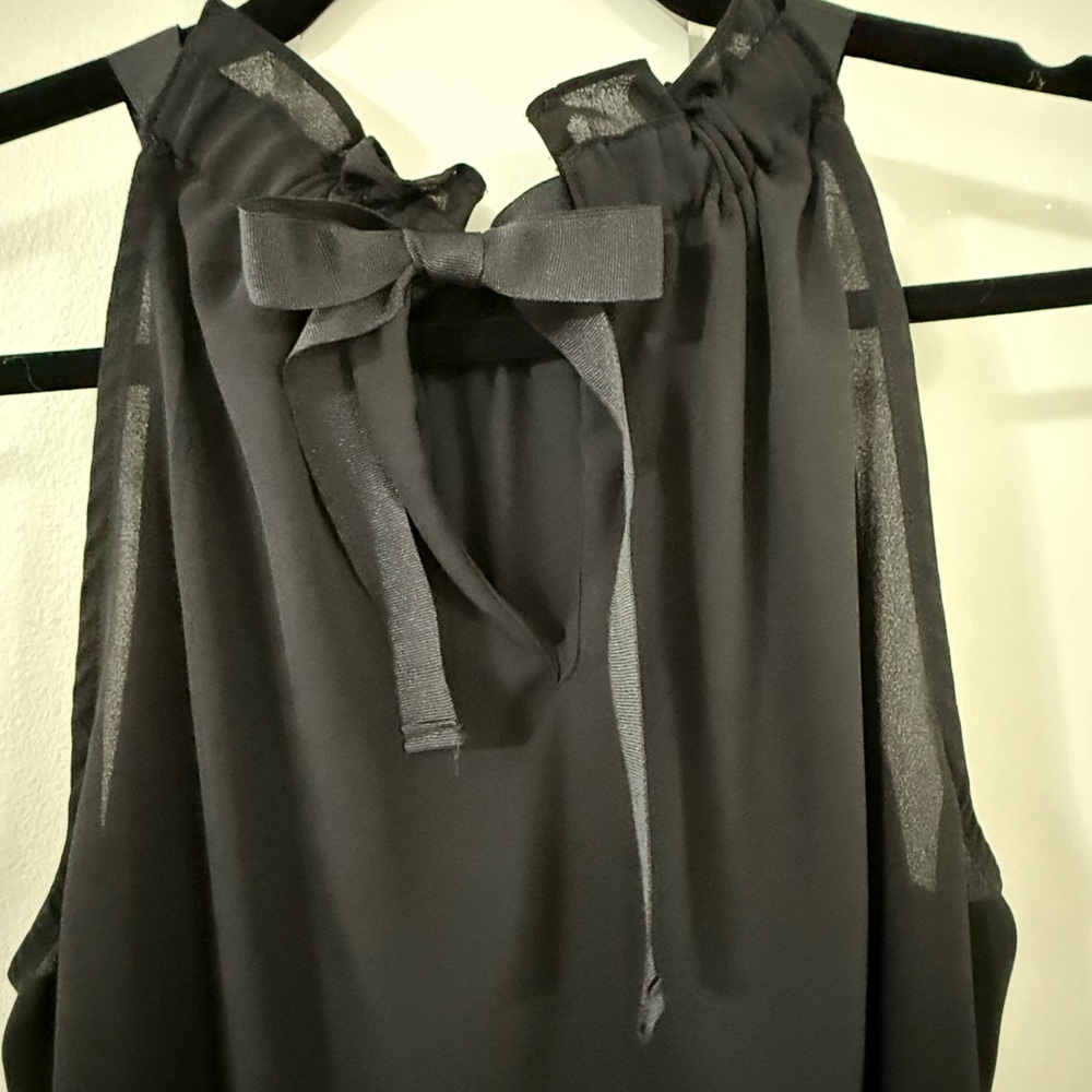Vince Camuto Black Ruffled Tie Back Sleeveless Halter Top